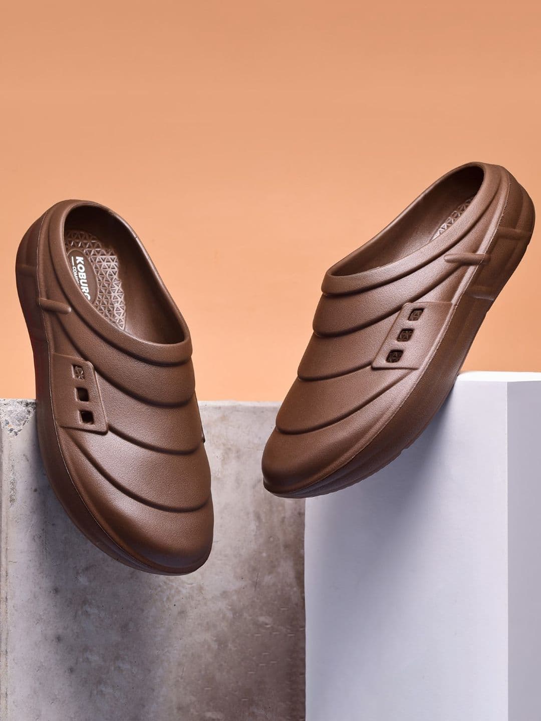 Koburg Plasma Men Eva Walking Sandals Comfortable Lightweight Anti Skid Slip-on Clogs - view 1