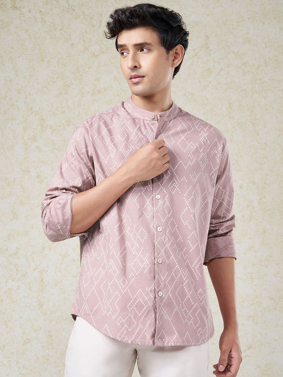 indus route by Pantaloons Men Geometric Printed Thread Work Kurta - view 1