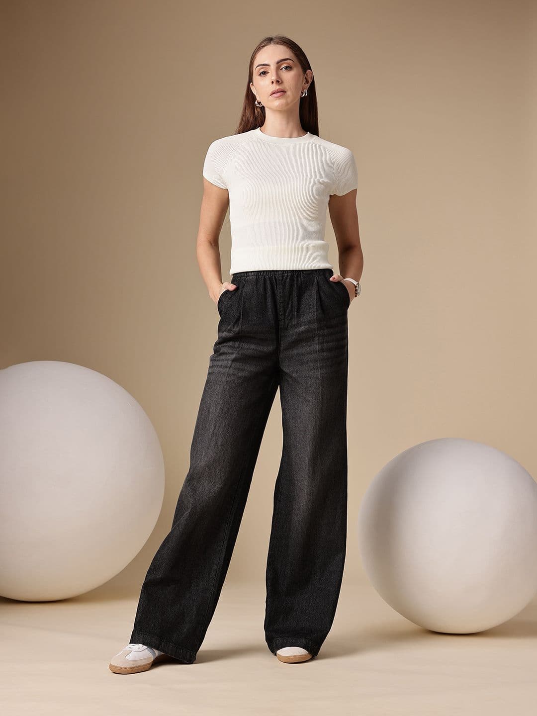 Chemistry Women Wide Leg Mid-Rise Light Fade Pure Cotton Pleated Jeans - view 1