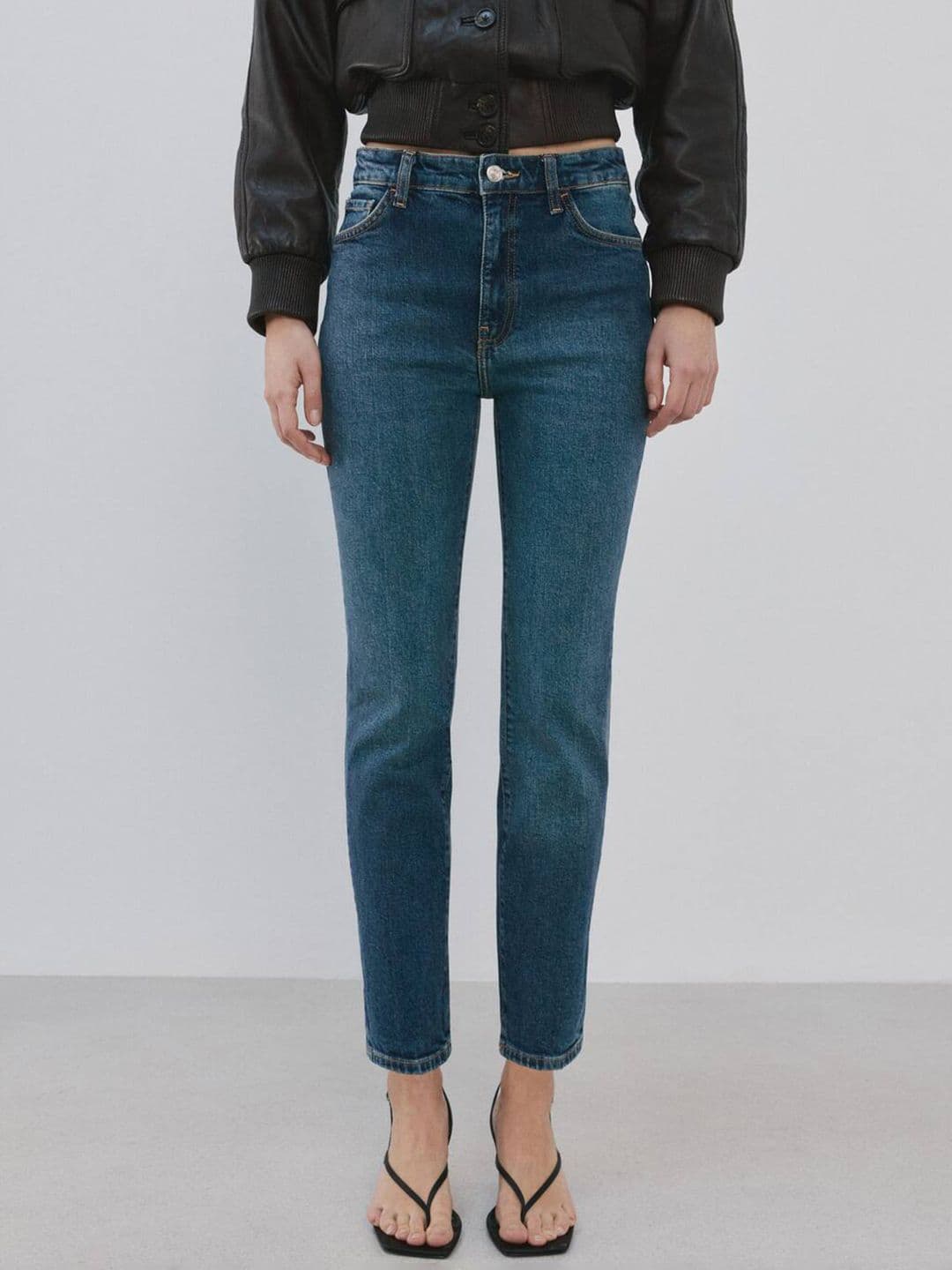 MANGO Women Slim Fit Mid-Rise Light Fade Cropped Stretchable Jeans - view 1