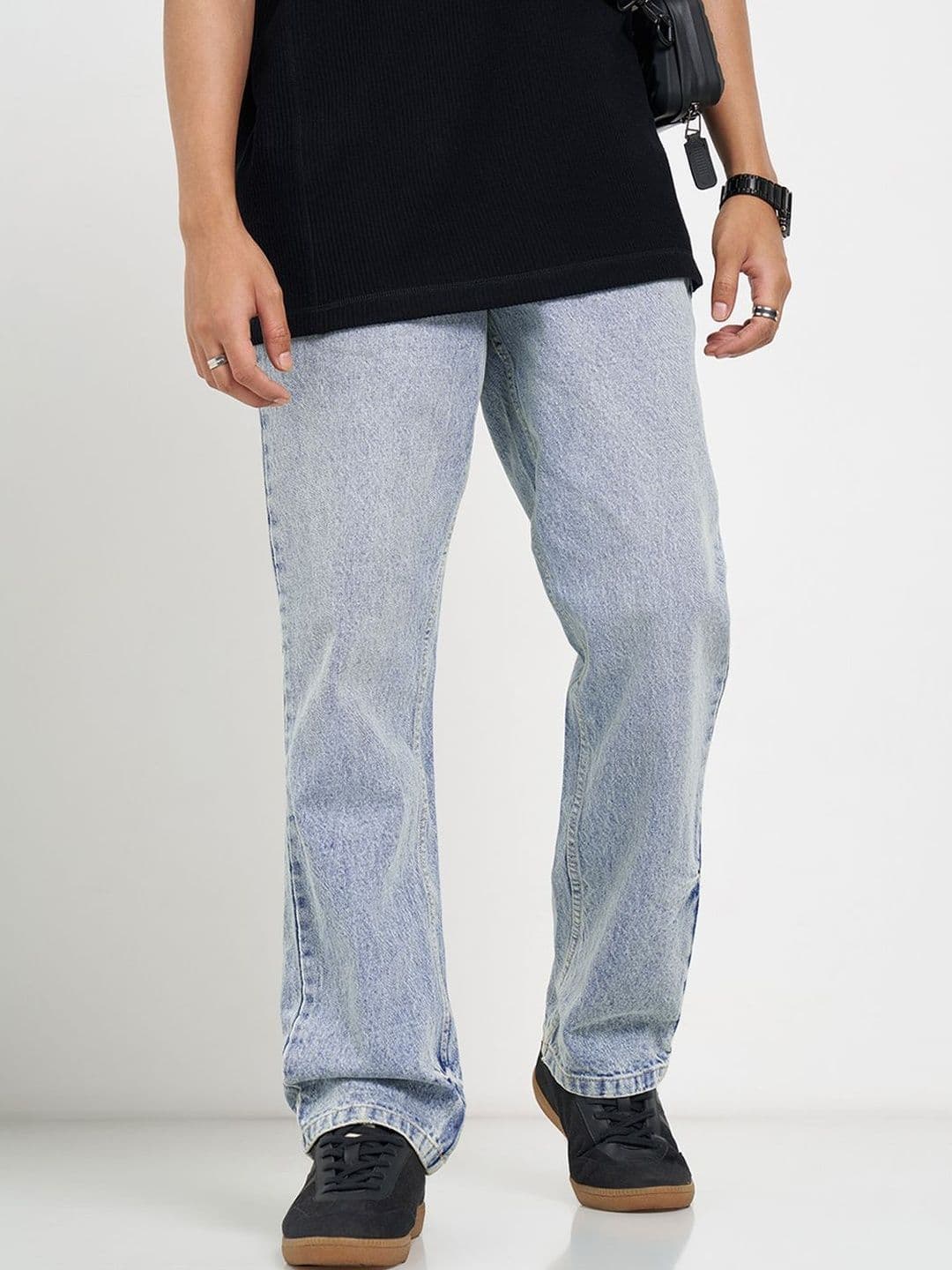 SF JEANS by Pantaloons Men Relaxed Fit Mid-Rise Light Fade Jeans - view 1