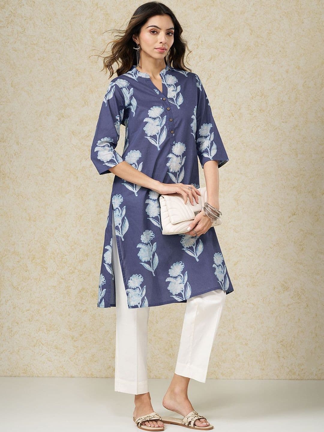RANGMANCH BY PANTALOONS Women Printed Thread Work Kurta - view 1