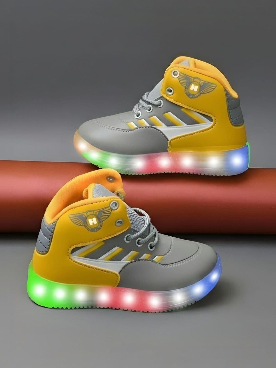 HOOH Now Comfort in Fashion Unisex Kids Colourblocked Sneakers - view 1