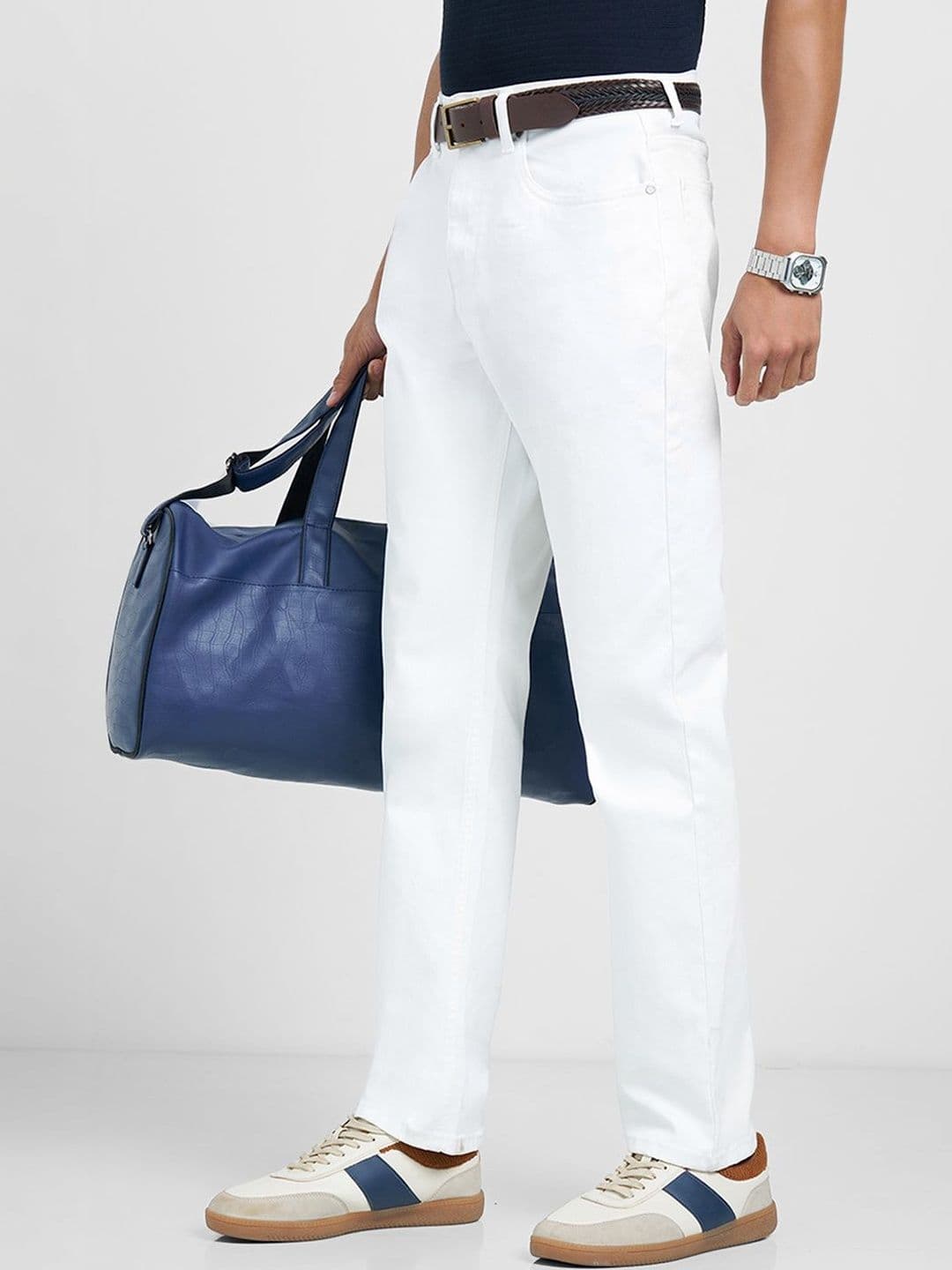 Peregrine by Pantaloons Men Relaxed Fit Mid-Rise Jeans - view 1