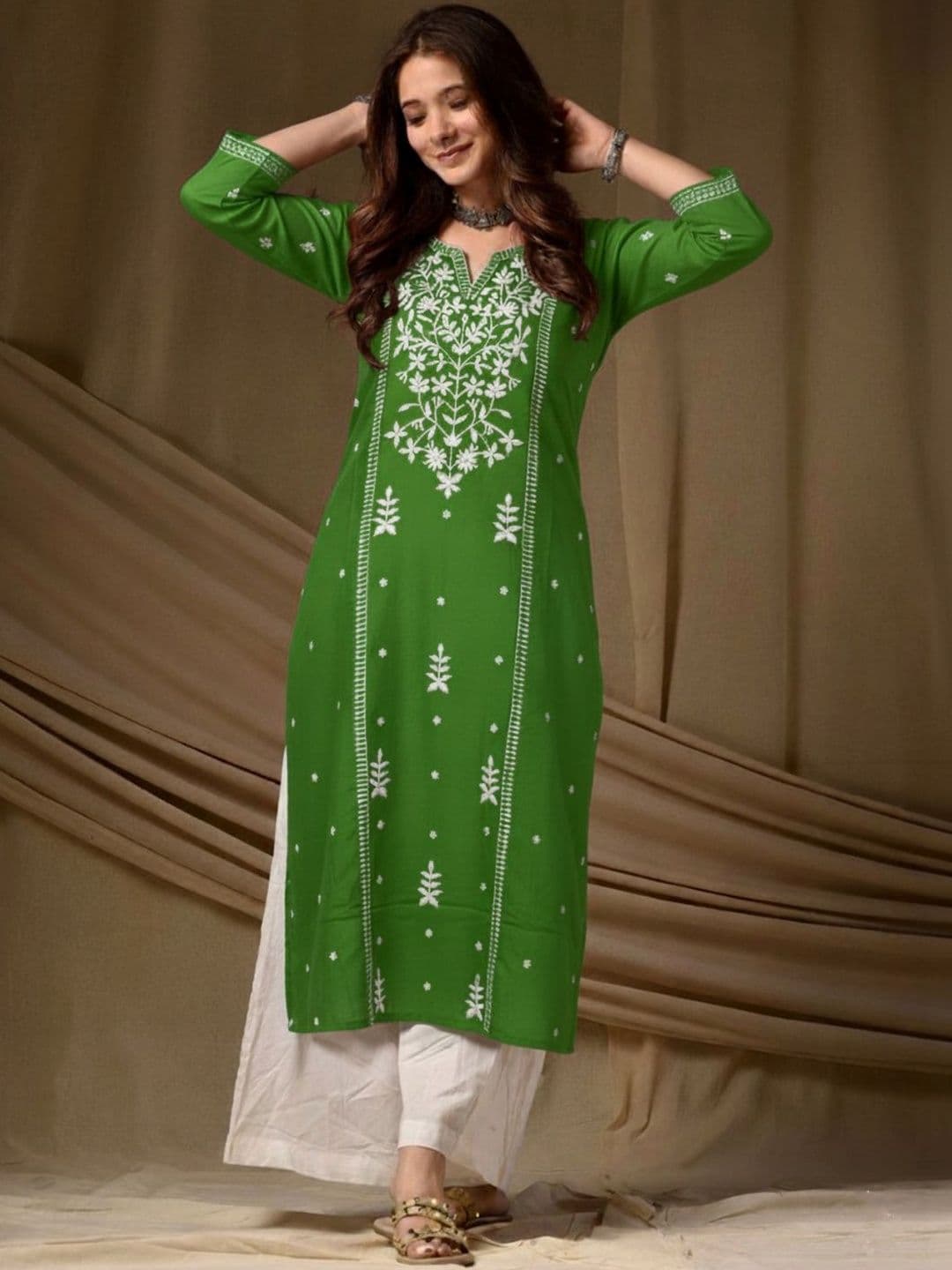 Anushansa Women Ethnic Motifs Embroidered Kurta - view 1