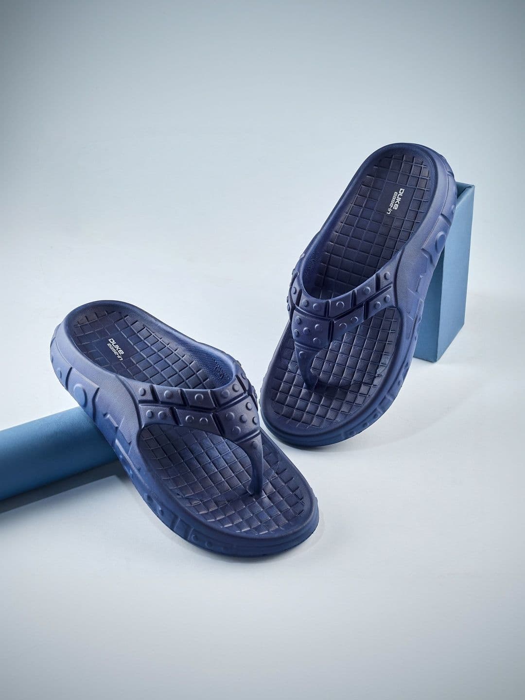 Duke Men Thong Flip-Flops - view 1