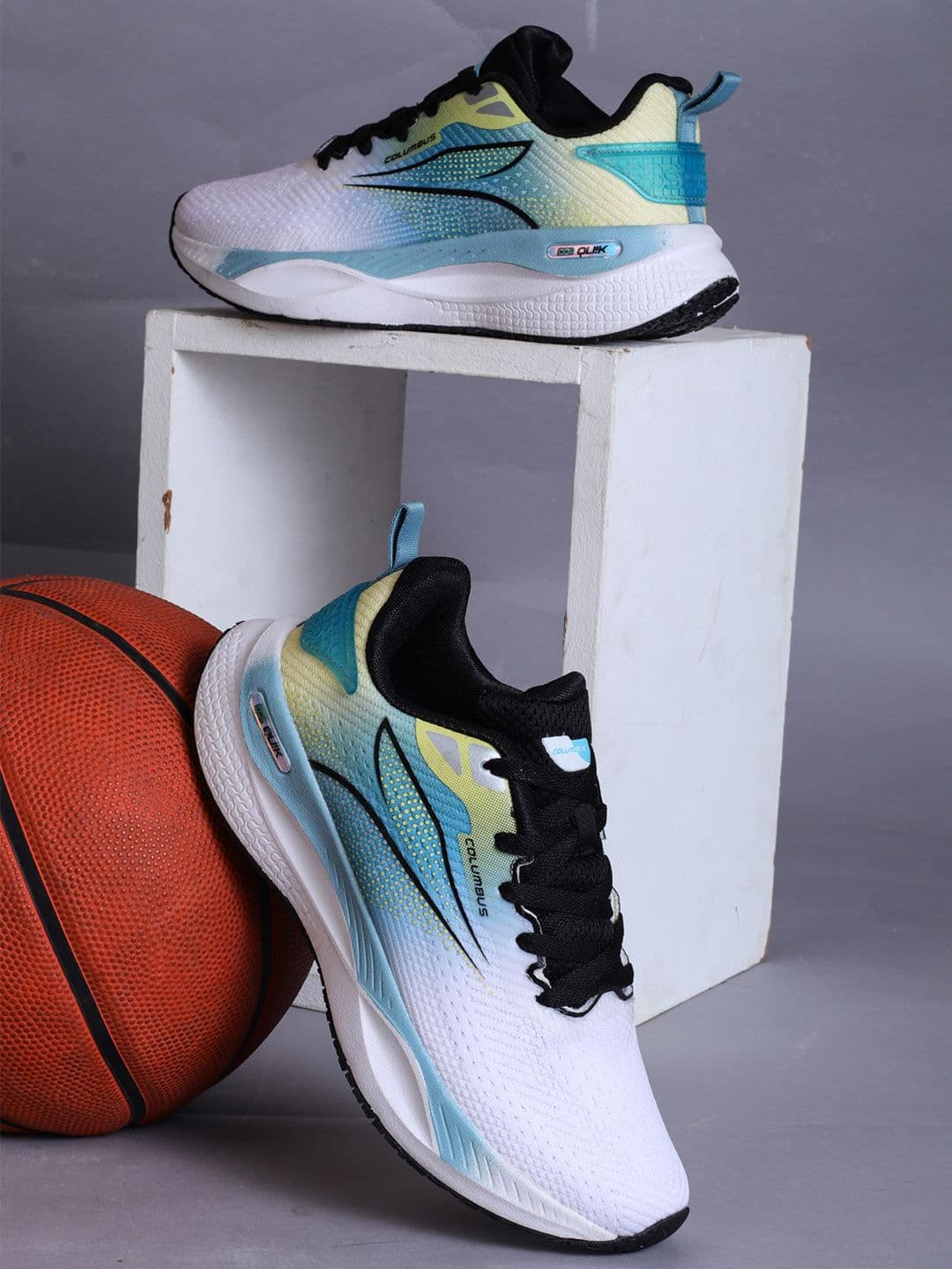 Columbus Men Mesh Running Non-Marking Shoes - view 1