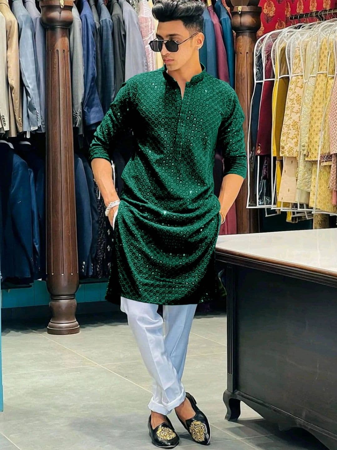HERE&NOW Men Embroidered Handloom Kurta - view 1