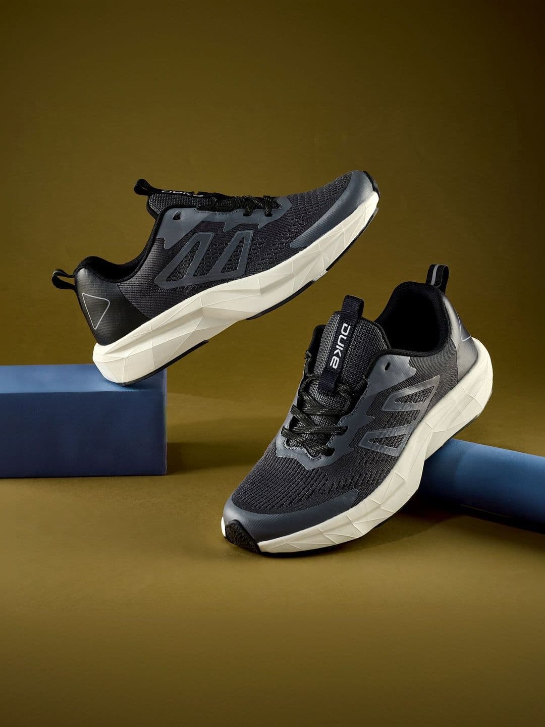 Duke Men Textured Lace Up Running Shoes - view 1