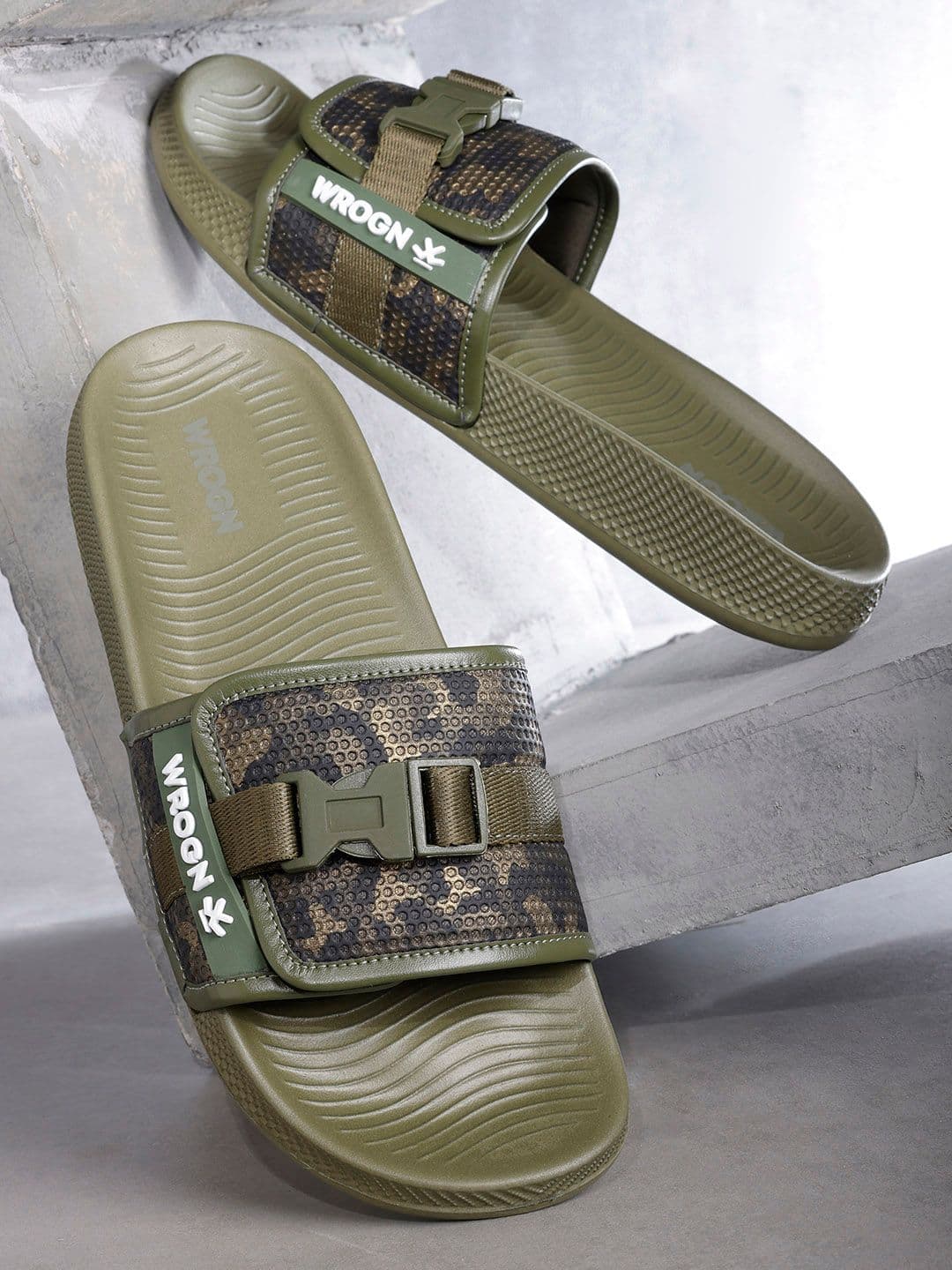 WROGN Men Printed Sliders - view 1