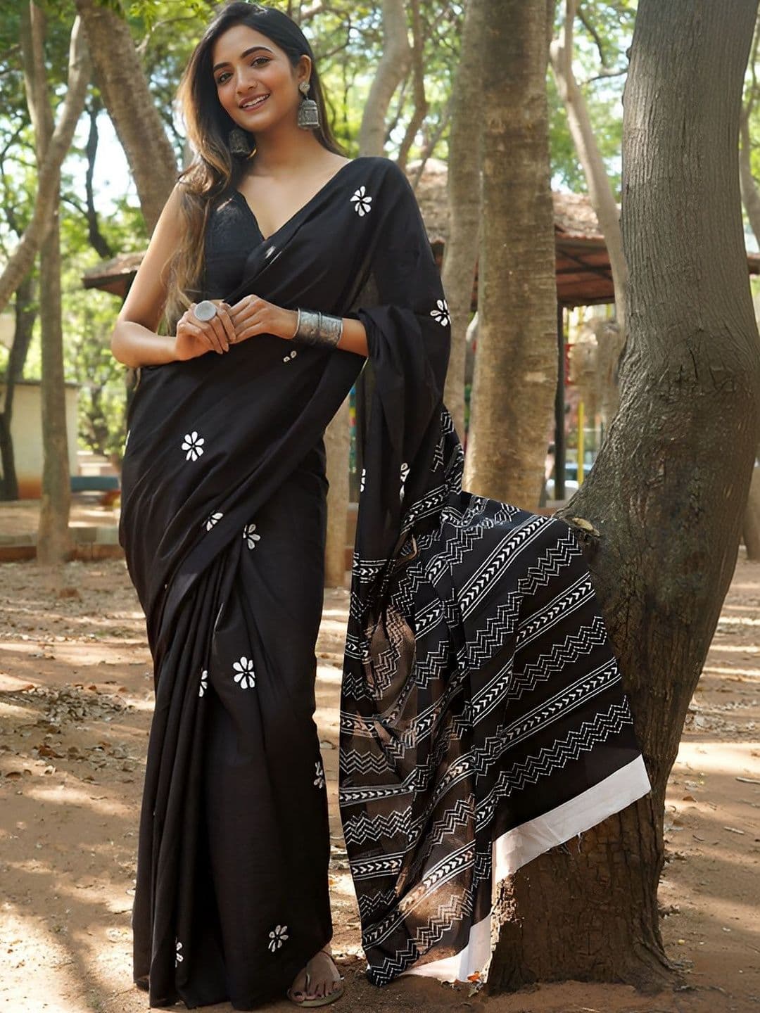 Moda Rapido Ethnic Motifs Pure Cotton Ikat Saree - view 1