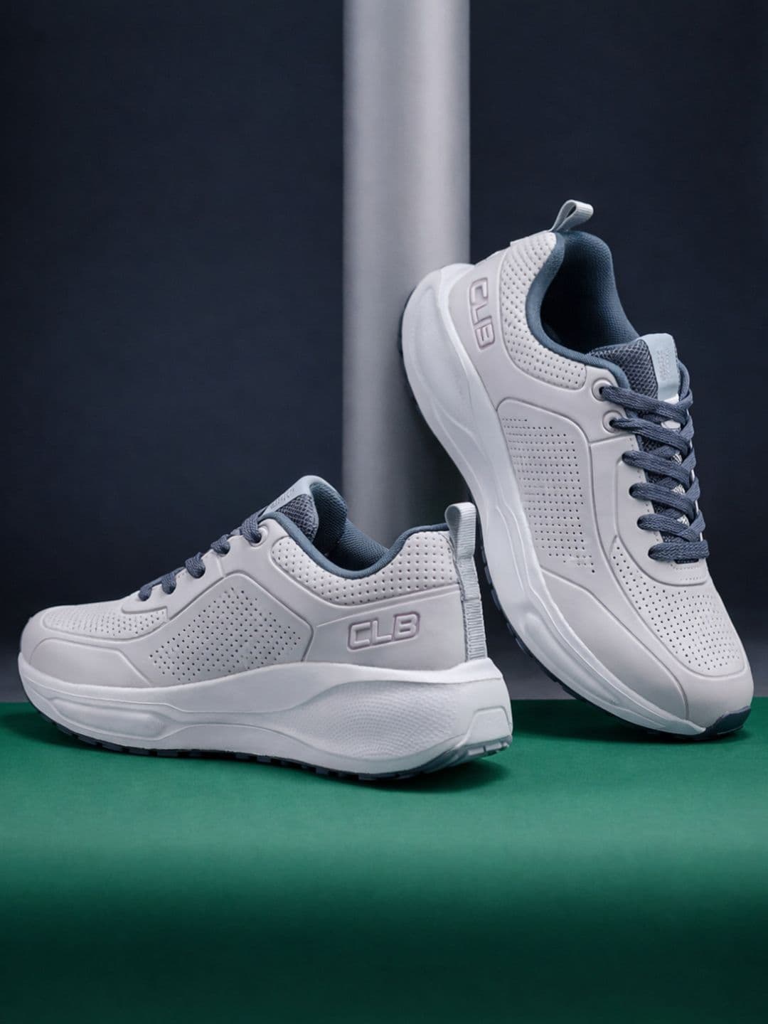 Columbus Men Mesh Running Non-Marking Shoes - view 1