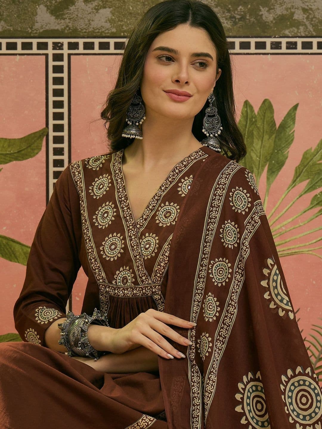Sangria Embroidered Pure Cotton V-Neck Kurta & Trousers With Dupatta - view 1