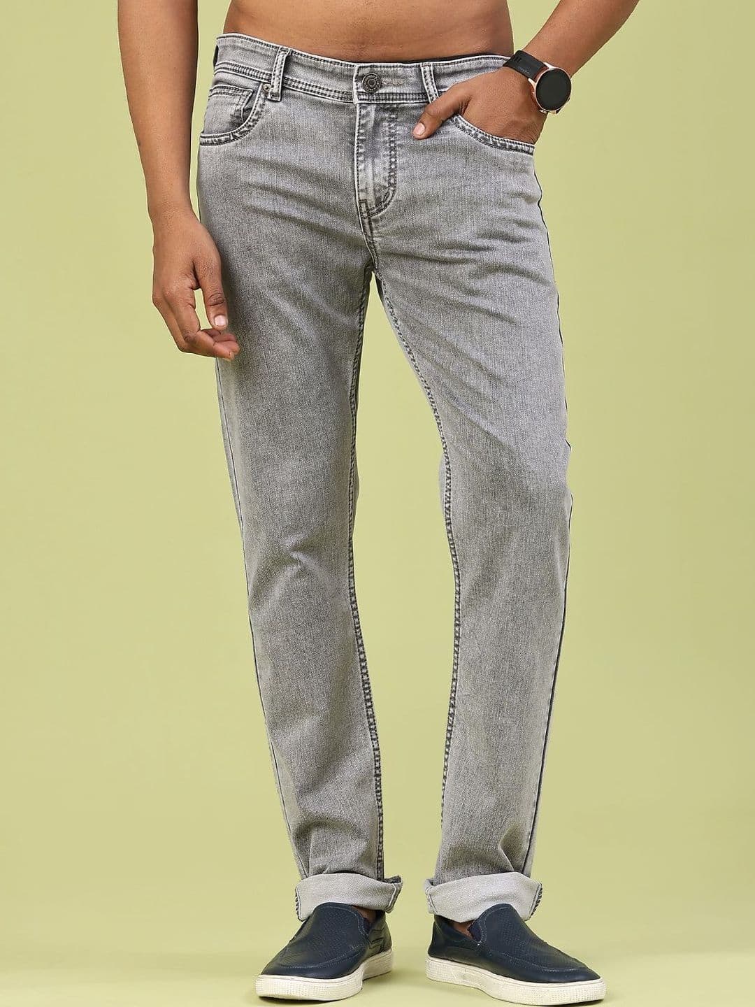 V-Mart Men Slim Fit Mid-Rise Light Fade Stretchable Jeans - view 1