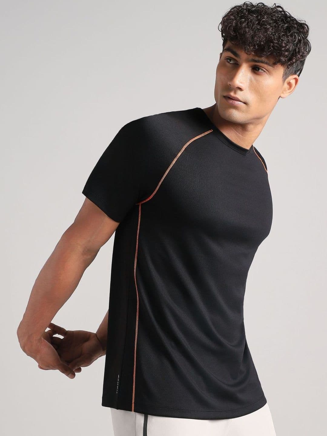 CULT Men's Black Everyday Workout Train Tee - view 1
