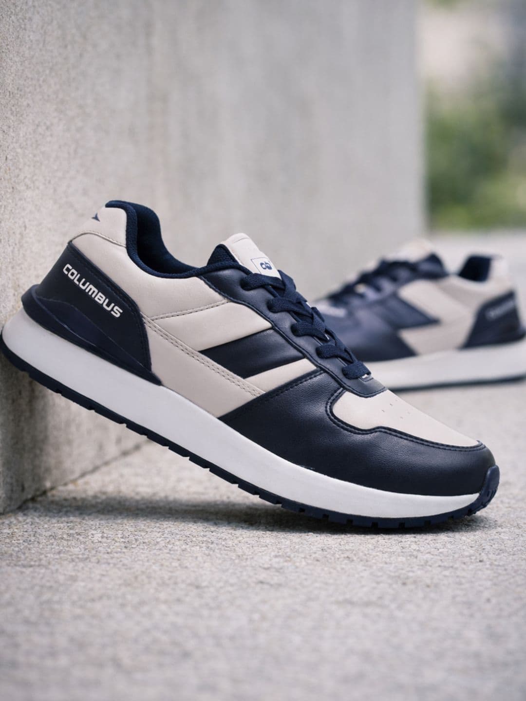 Columbus Men Mesh Running Non-Marking Shoes - view 1