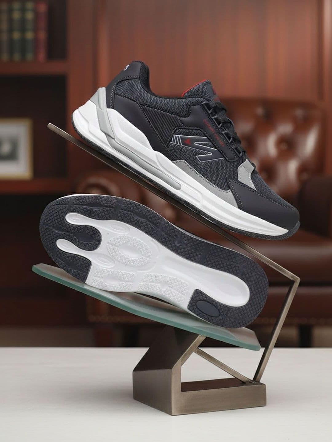 FLYO Men Mesh Running Non-Marking Shoes - view 1