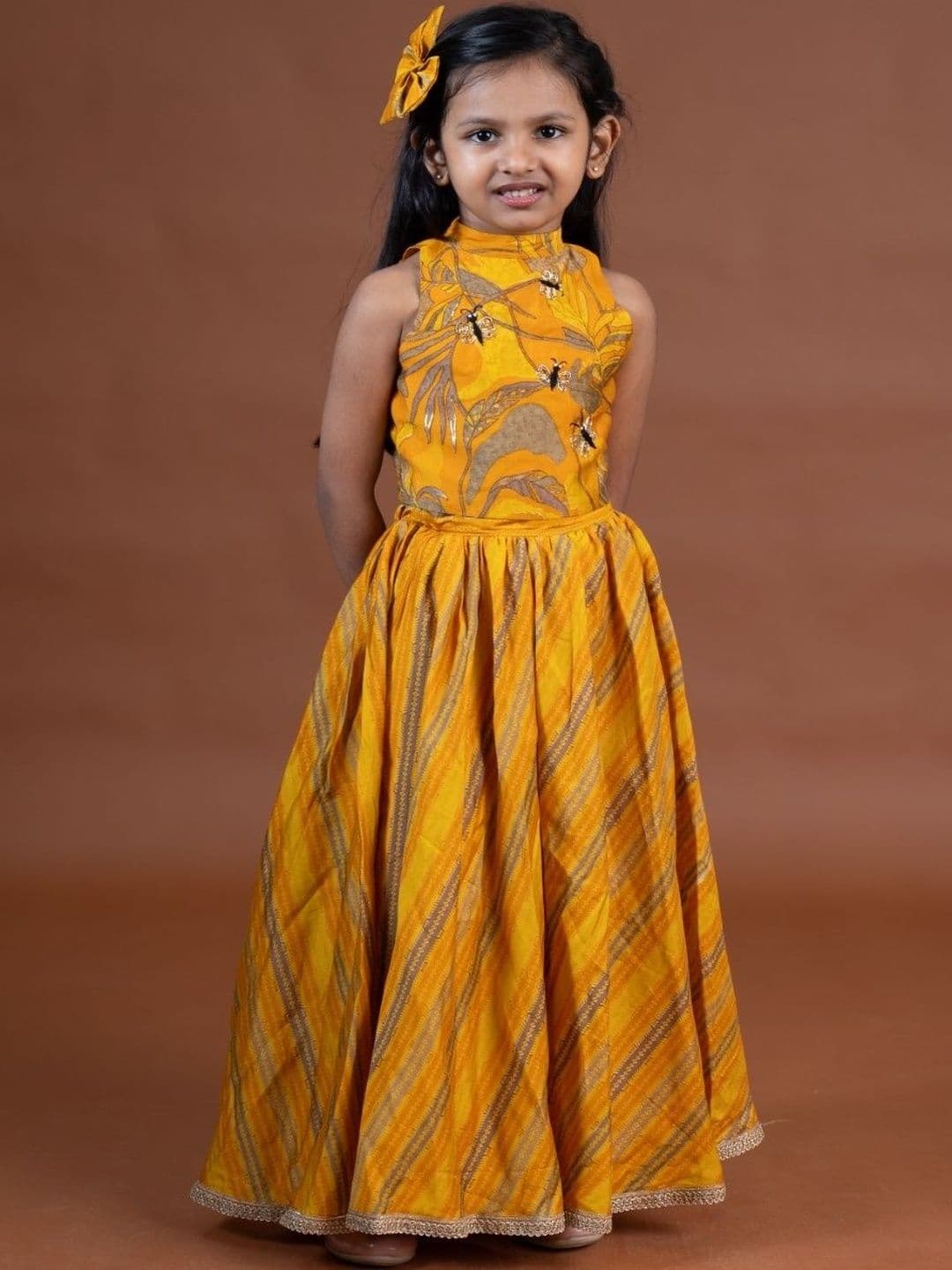 Mini Maana Girls Embroidered Thread Work Ready to Wear Lehenga & Blouse With Dupatta - view 1