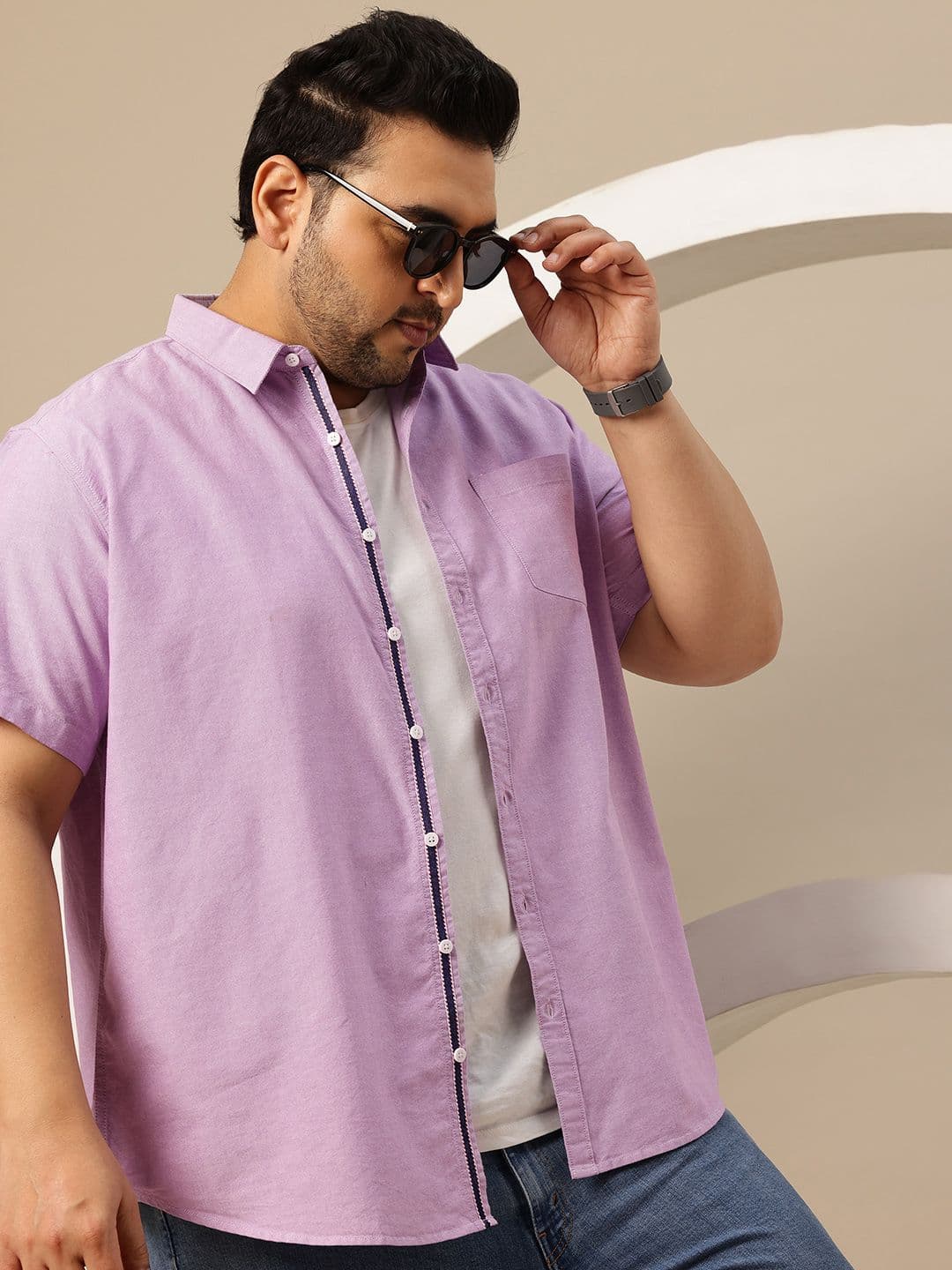 Sztori Plus Size Spread Collar Pure Cotton Casual Shirt with Pleated Detail - view 1