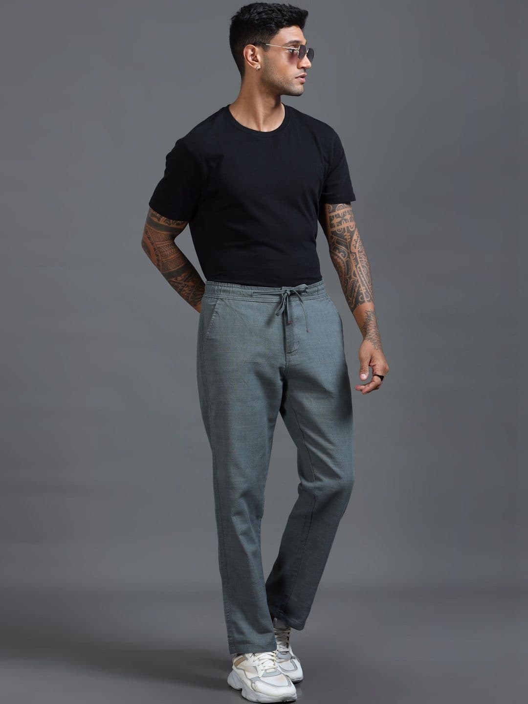 The Roadster Lifestyle Co Men Relaxed Fit Trousers