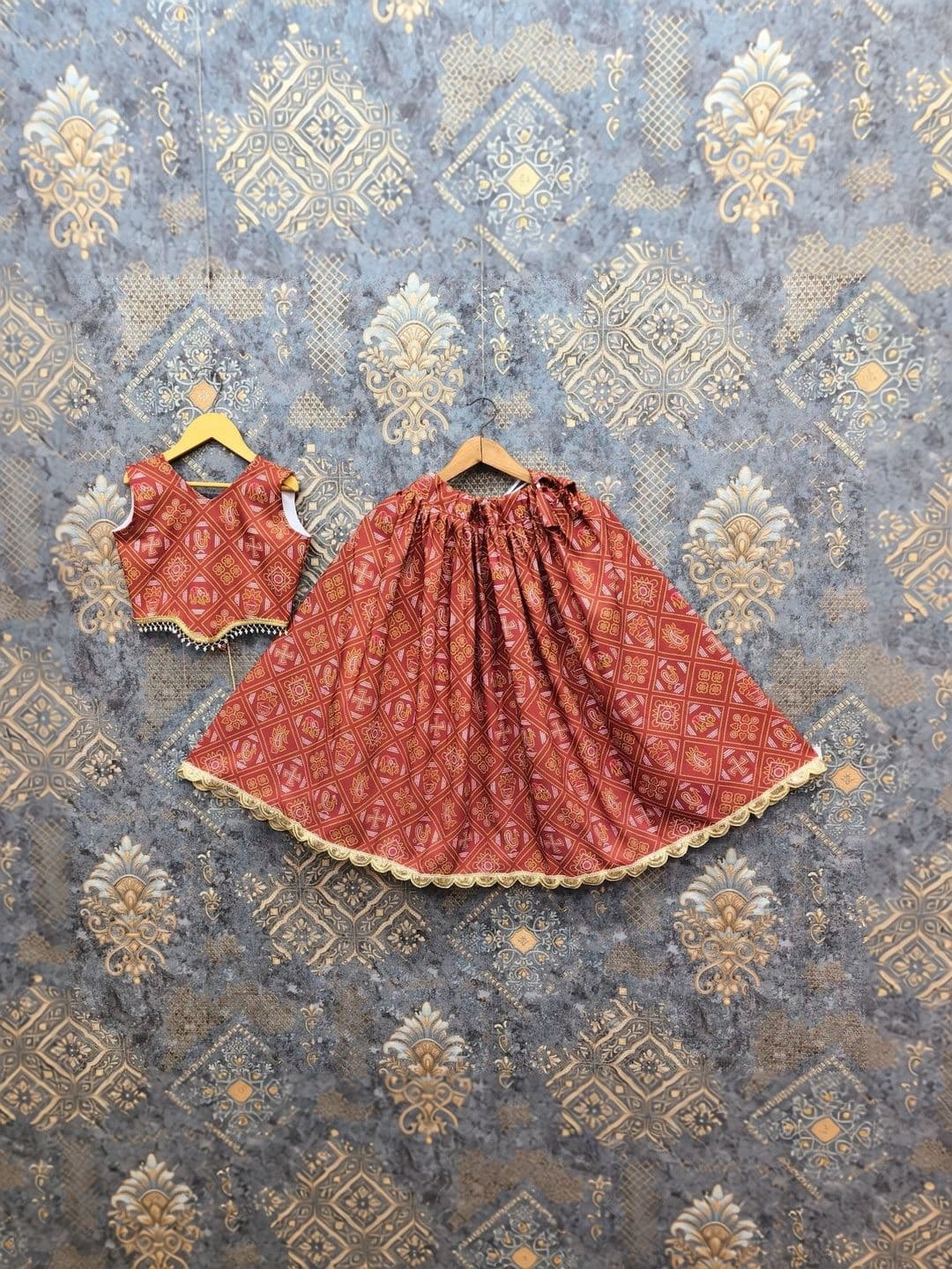 Tiny Twirls Girls Printed Ready to Wear Bandhani Design Lehenga & Blouse - view 1
