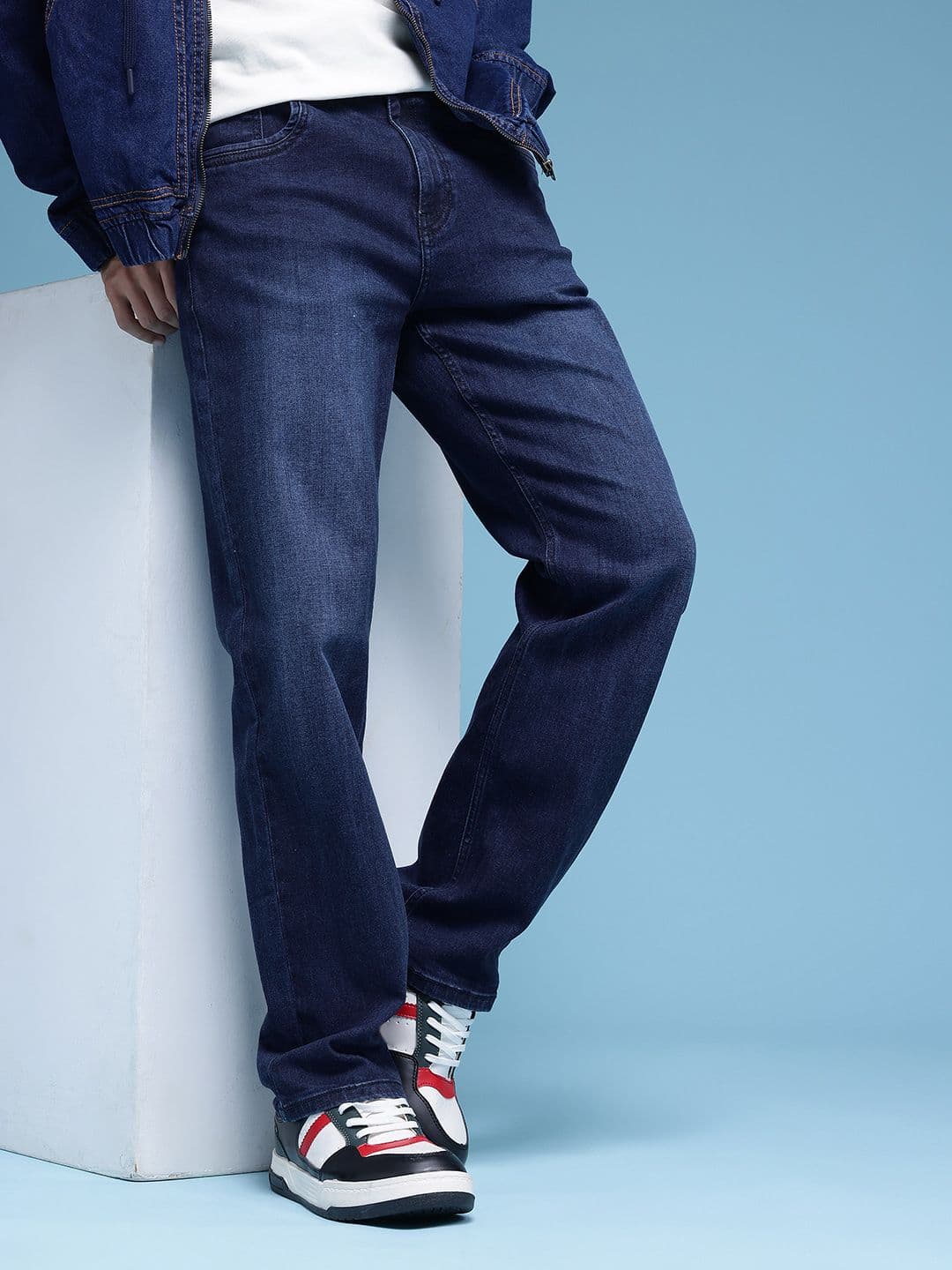 HERE&NOW Men Smart Straight Fit Mid-Rise Light Fade Stretchable Jeans - view 1