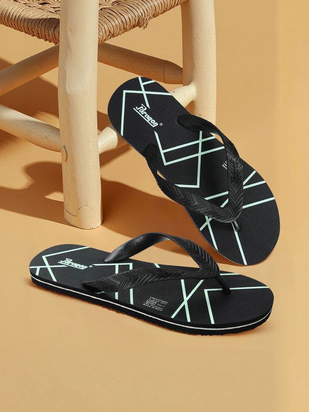Paragon Men Printed Rubber Thong Flip-Flops - view 1