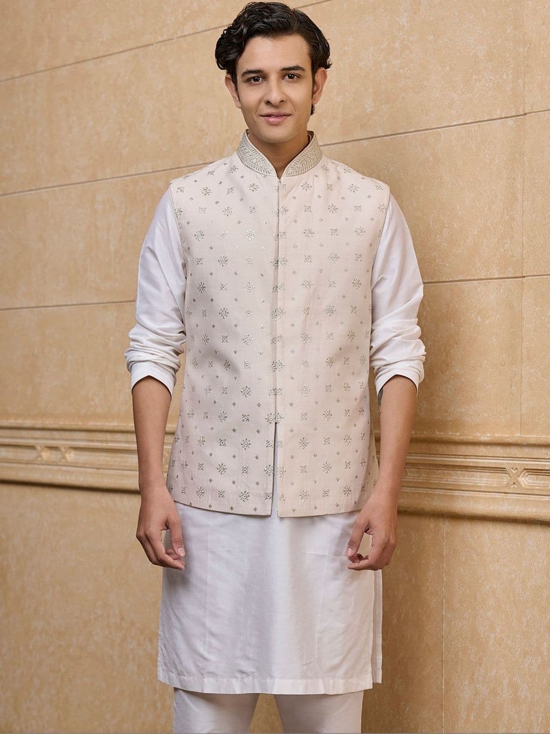 Tasva Embroidered Woven Bundi - view 1