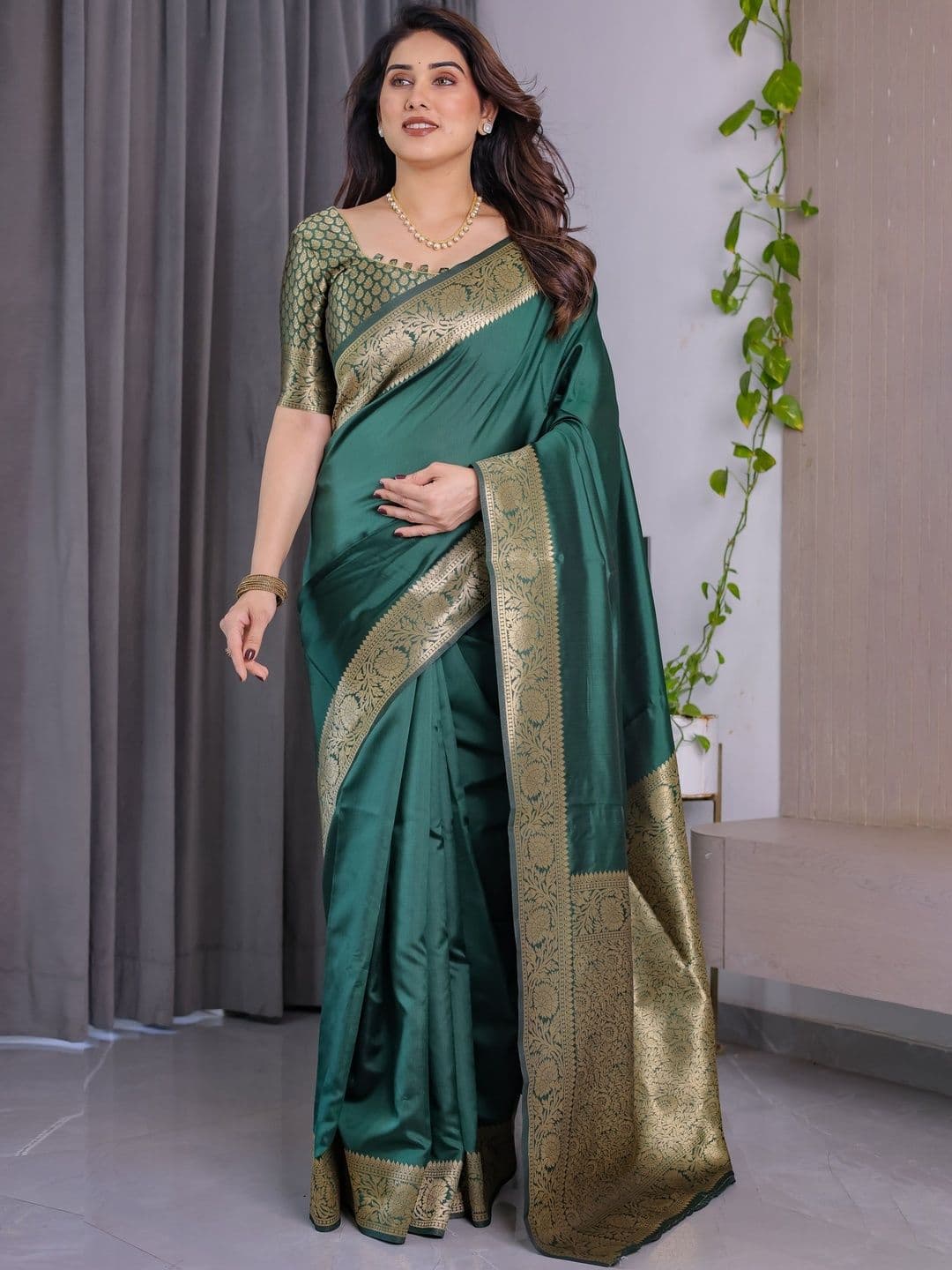 KALINI Woven Design Zari Art Silk Banarasi Saree - view 1