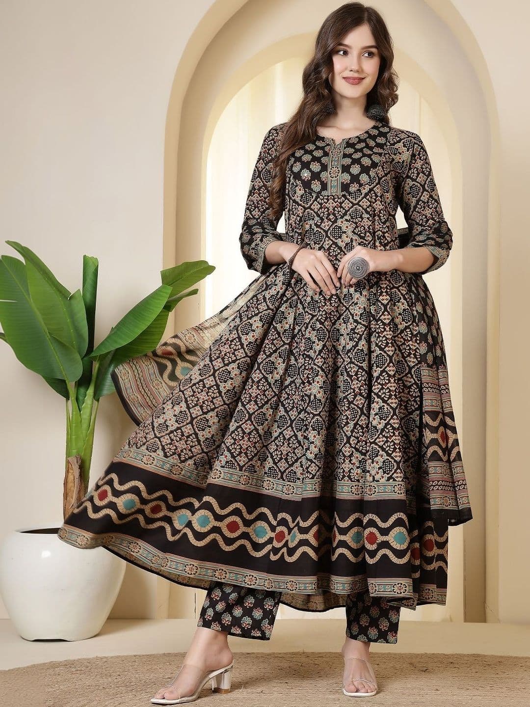GUDWEARS Women Ethnic Motifs Printed Regular Pure Cotton Kurta with Trousers & With Dupatta - view 1