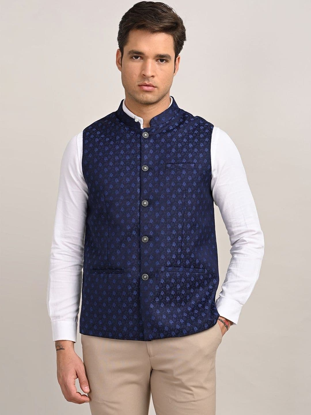 Turtle Mandarin Collar Sleeveless Nehru Jacket - view 1