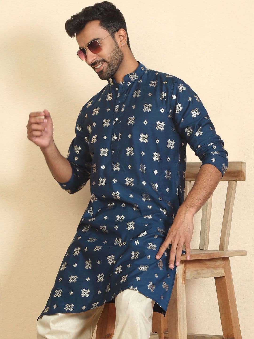 KRAFT INDIA Men Printed Thread Work Kurta - view 1