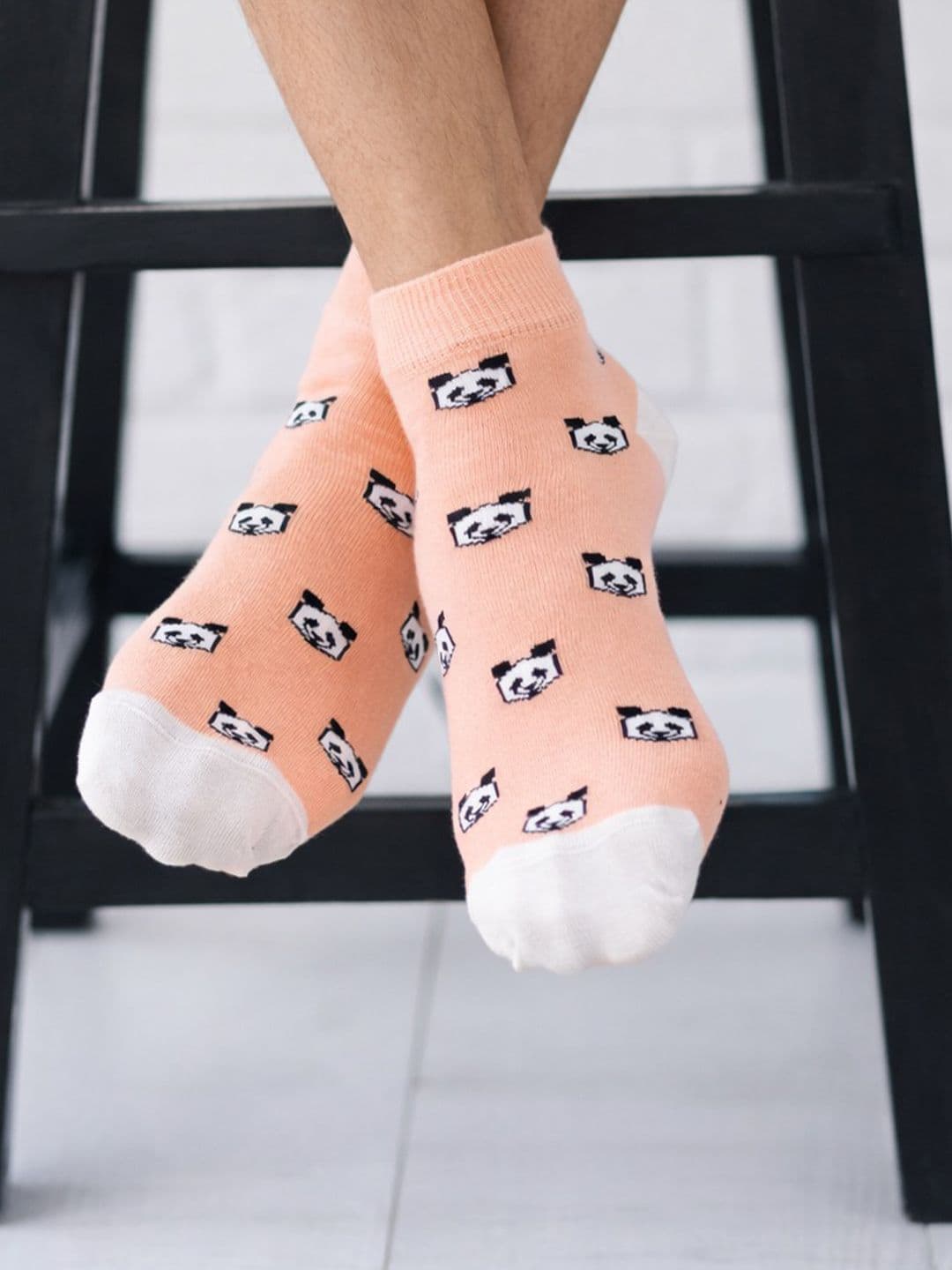 Mint & Oak Men Pink Patterned Ankle-Length Socks - view 1