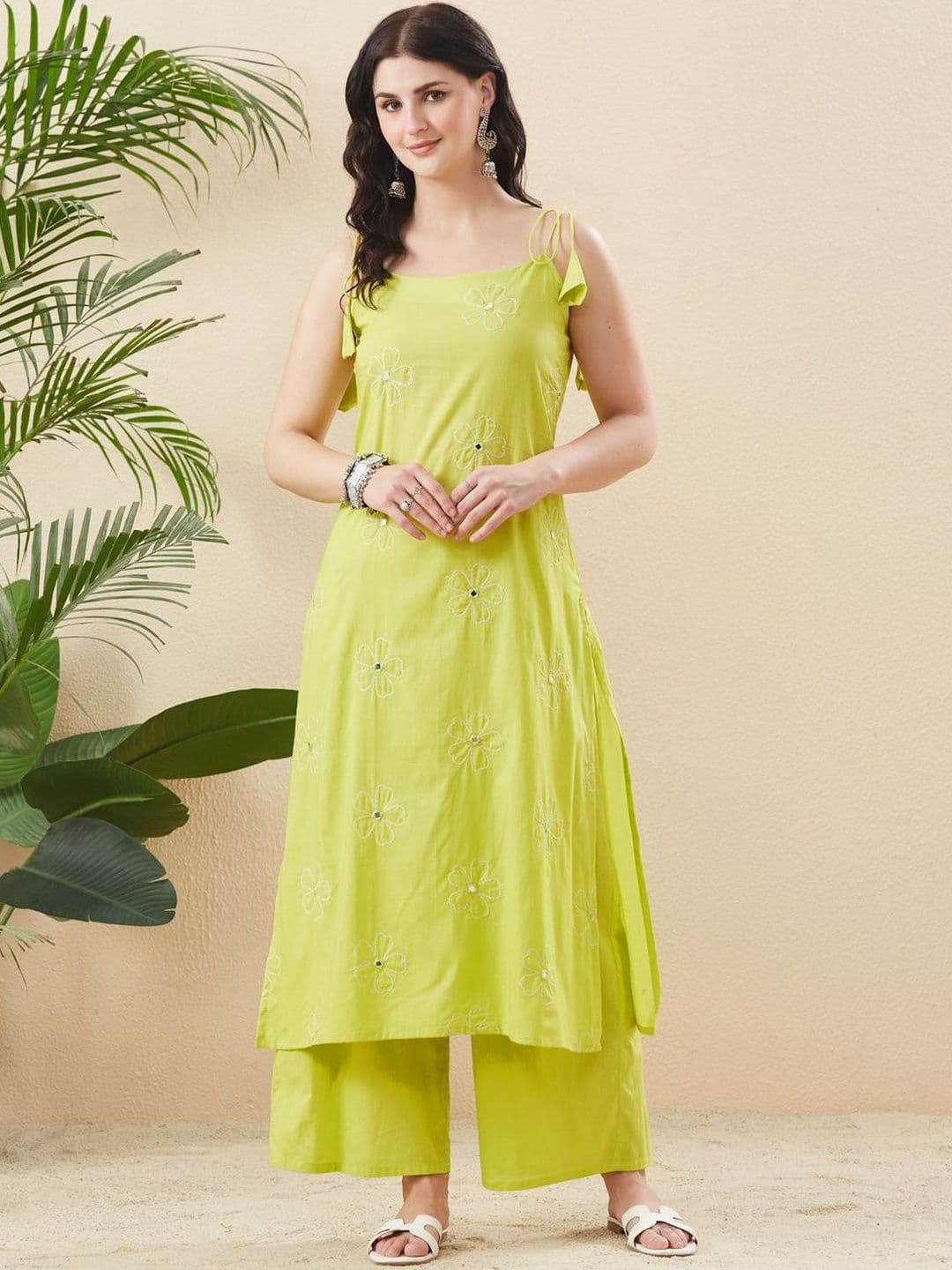 MOKOSH Women Cotton Embroidered Mirror Work Kurti With Palazzo Set - view 1
