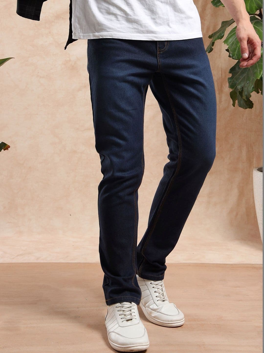 AIDAN PAUL Men Slim Fit Mid-Rise Light Fade Stretchable Jeans - view 1