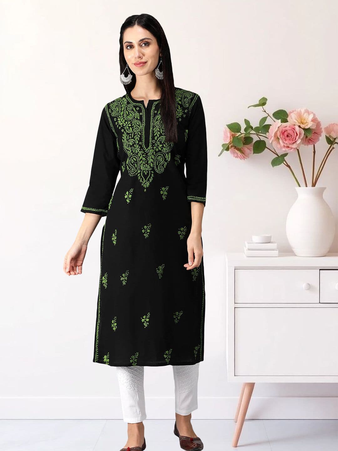 Seva Chikan Paisley Embroidered Chikankari Shadow Work Straight Kurta - view 1