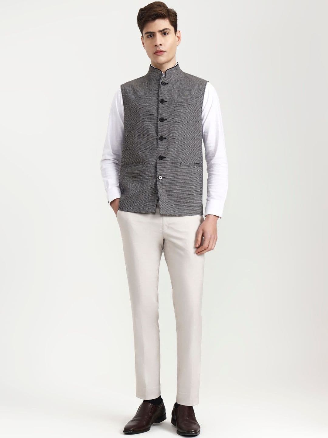 MODI JACKET Men Mandarin Collar Sleeveless Woven Jacket - view 1