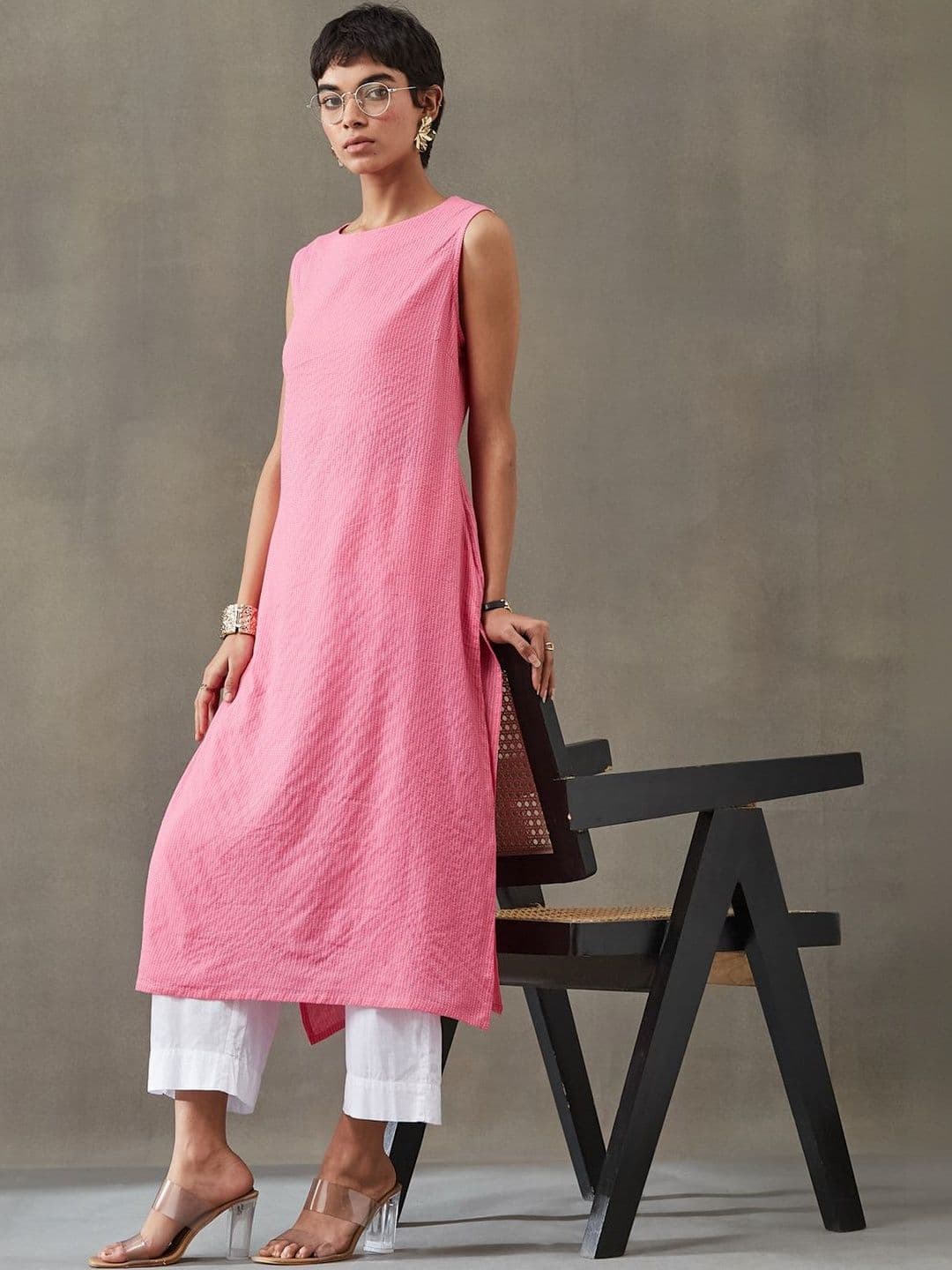 Navibhu Lightweight Women Kurta - view 1