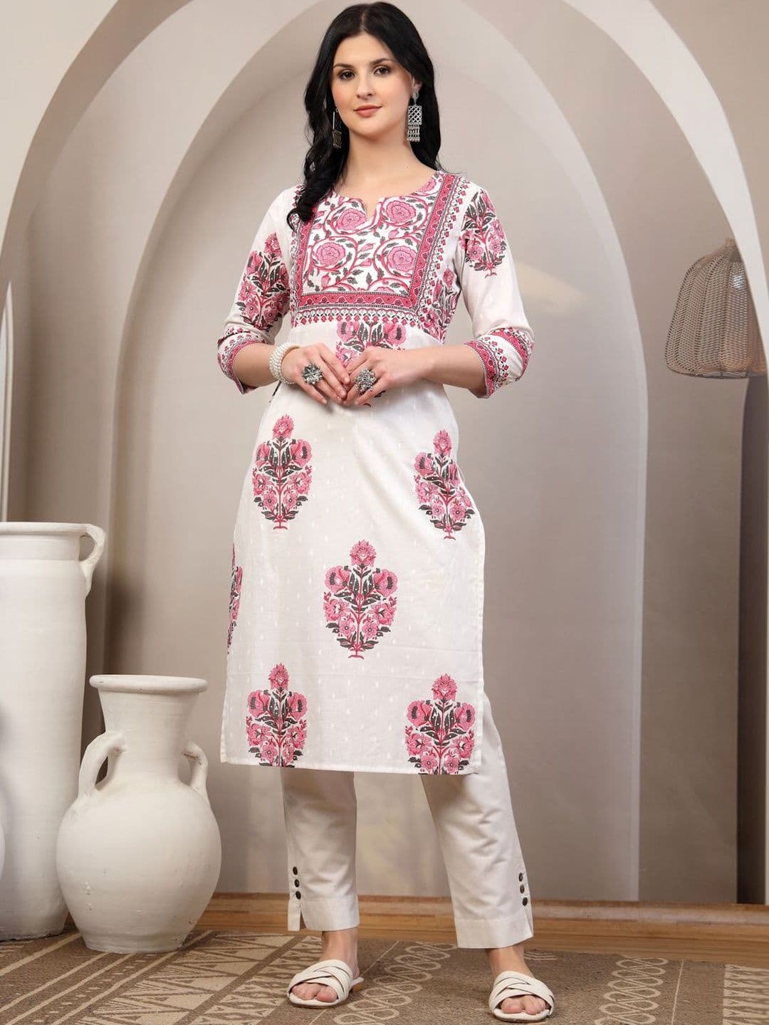 God Bless Women Floral Printed Floral Kurta - view 1