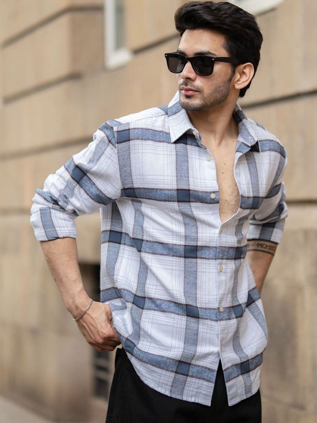 Powerlook Men Tartan Checks Checked Casual Shirt - view 1