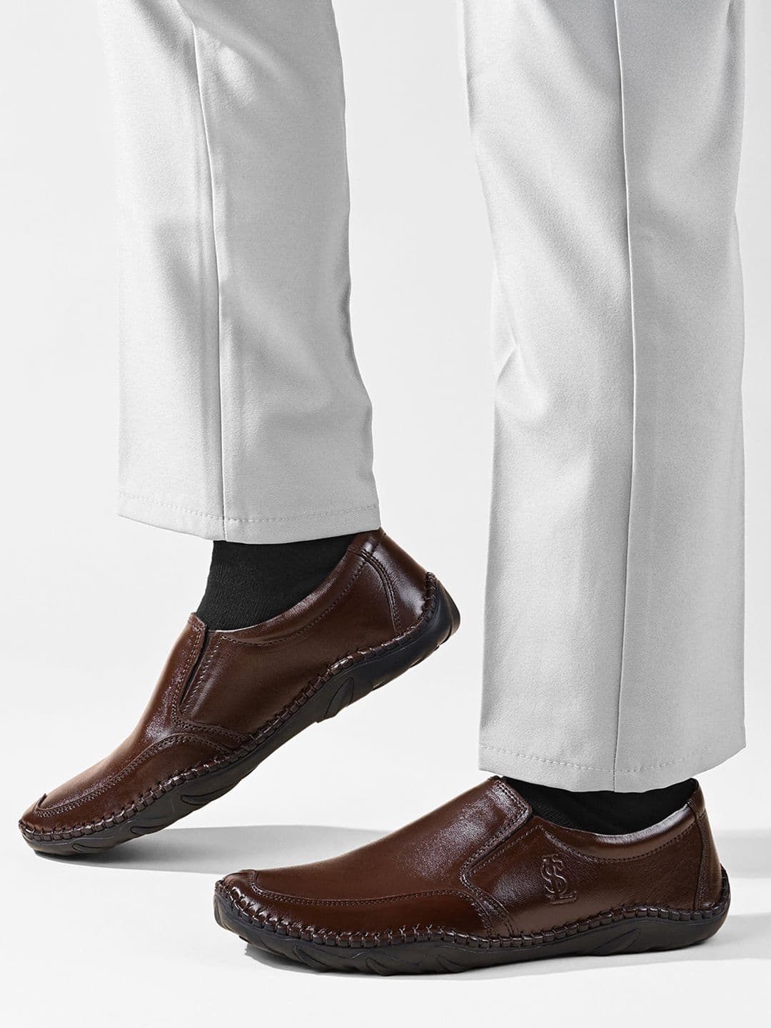 LOUIS STITCH Men Brunette Brown Genuine Leather Ultra Lightweight Slip-On Shoes - view 1