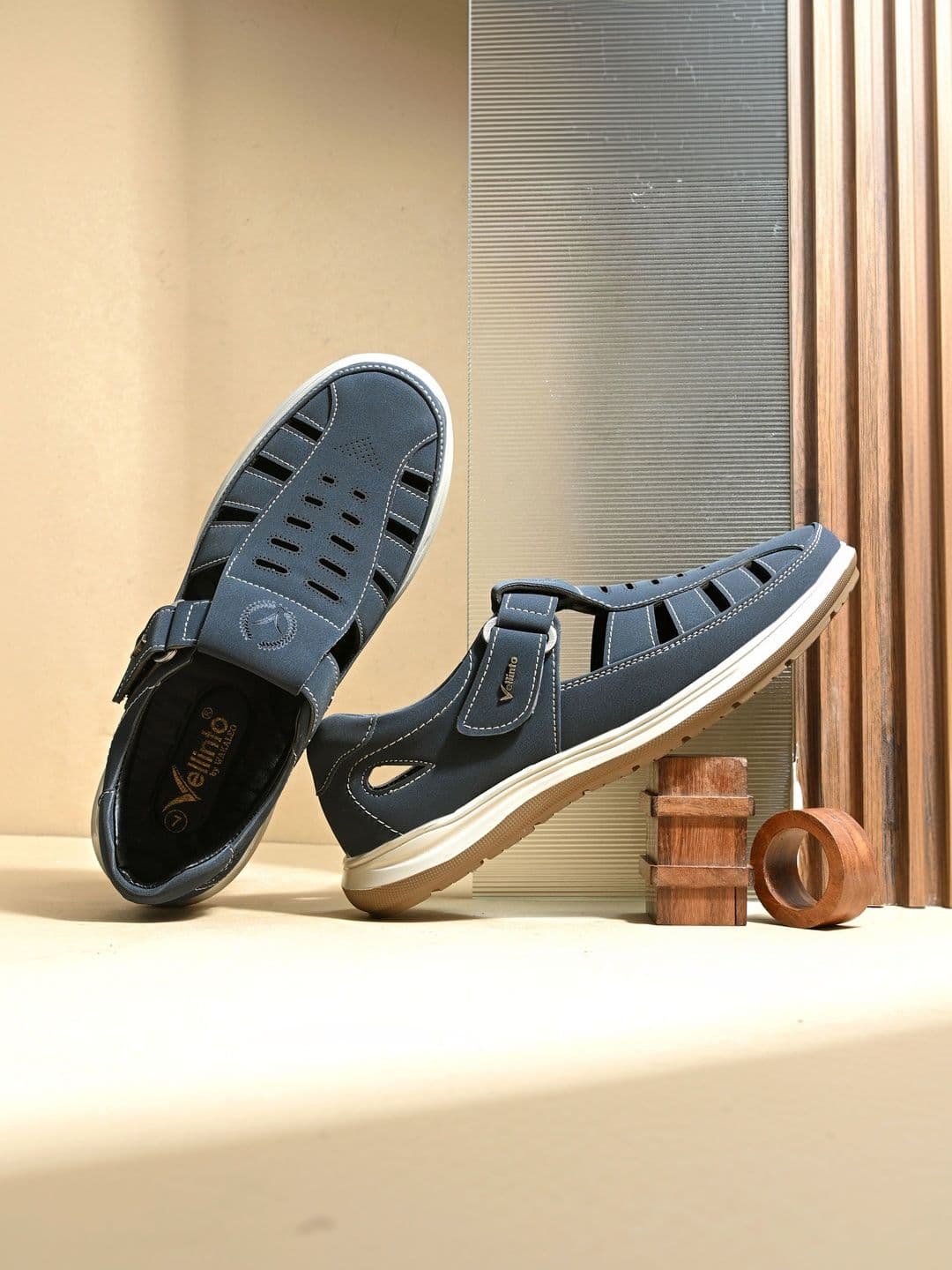 Vellinto Men Fisherman Sandals - view 1