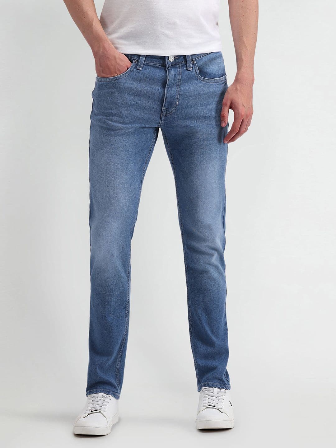 U.S. Polo Assn. Men Classic Heavy Fade Mid-Rise Jeans