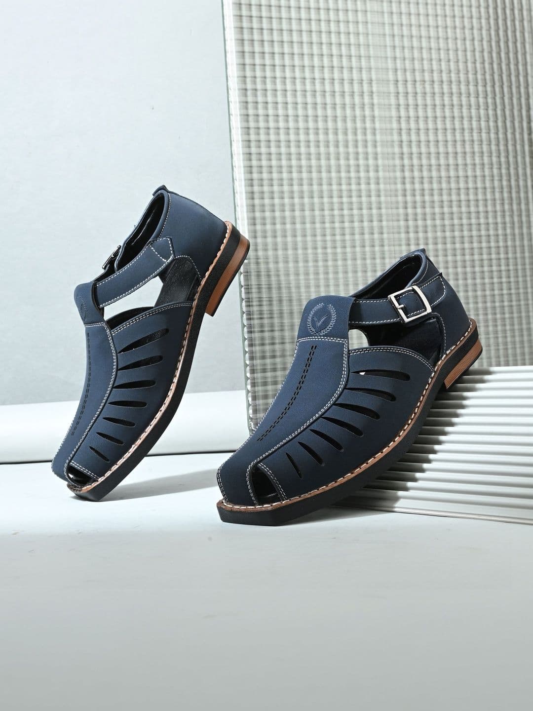 Vellinto Men Fisherman Sandals - view 1