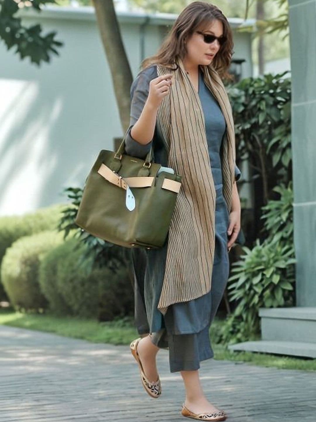 THEOMFAB Women Regular Kurta with Trousers & With Dupatta - view 1