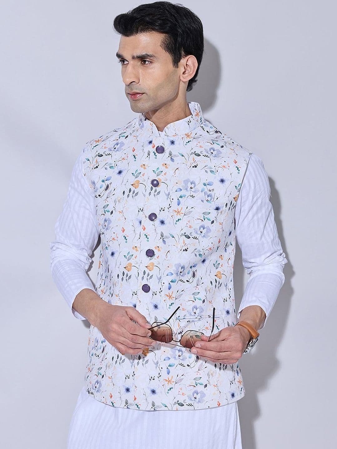 SHOWOFFFF Printed Mandarin Collar Sleeveless Nehru Jacket - view 1