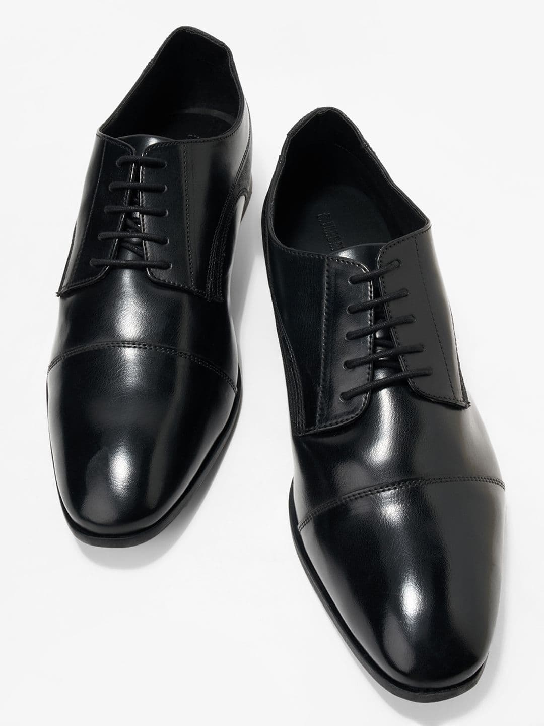 Urban Ranger by pantaloons Men Formal Oxfords - view 1