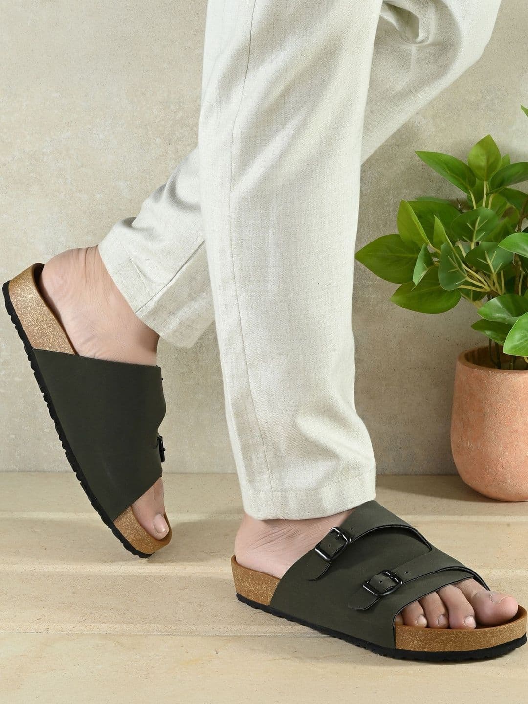 Mast & Harbour Men Sliders - view 1