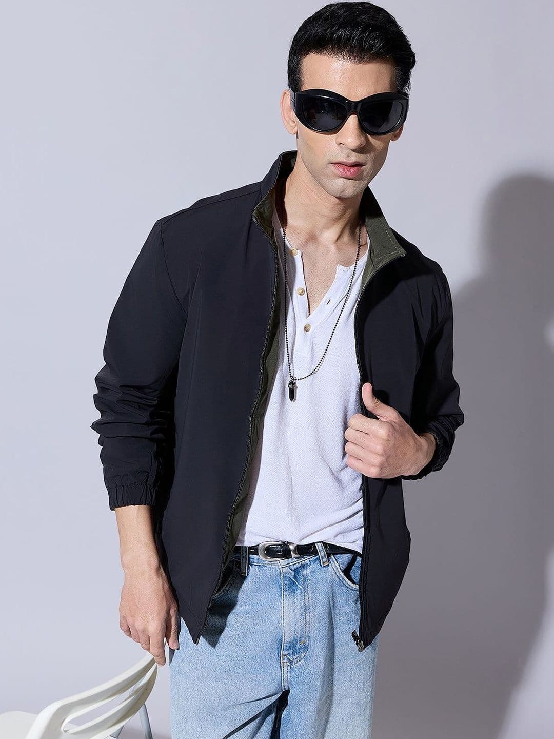 SHOWOFFFF Men Lightweight Outdoor Bomber Jacket - view 1