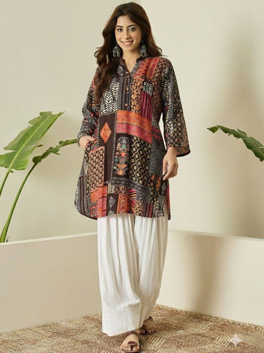 InWeave Women Ethnic Motifs Printed Regular Kurti with Patiala - view 1